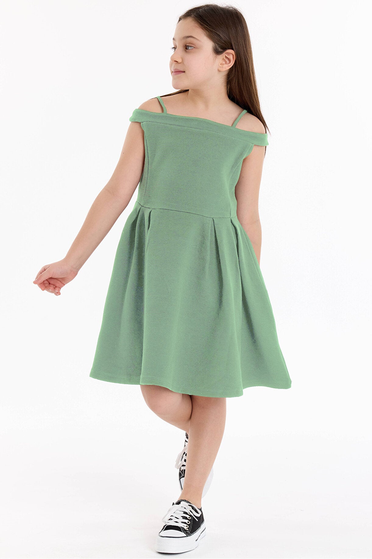 Kız Çocuk İp Askılı Prenses Yaka Elbise – Yazlık & Şık (6 Renk Seçeneği)
