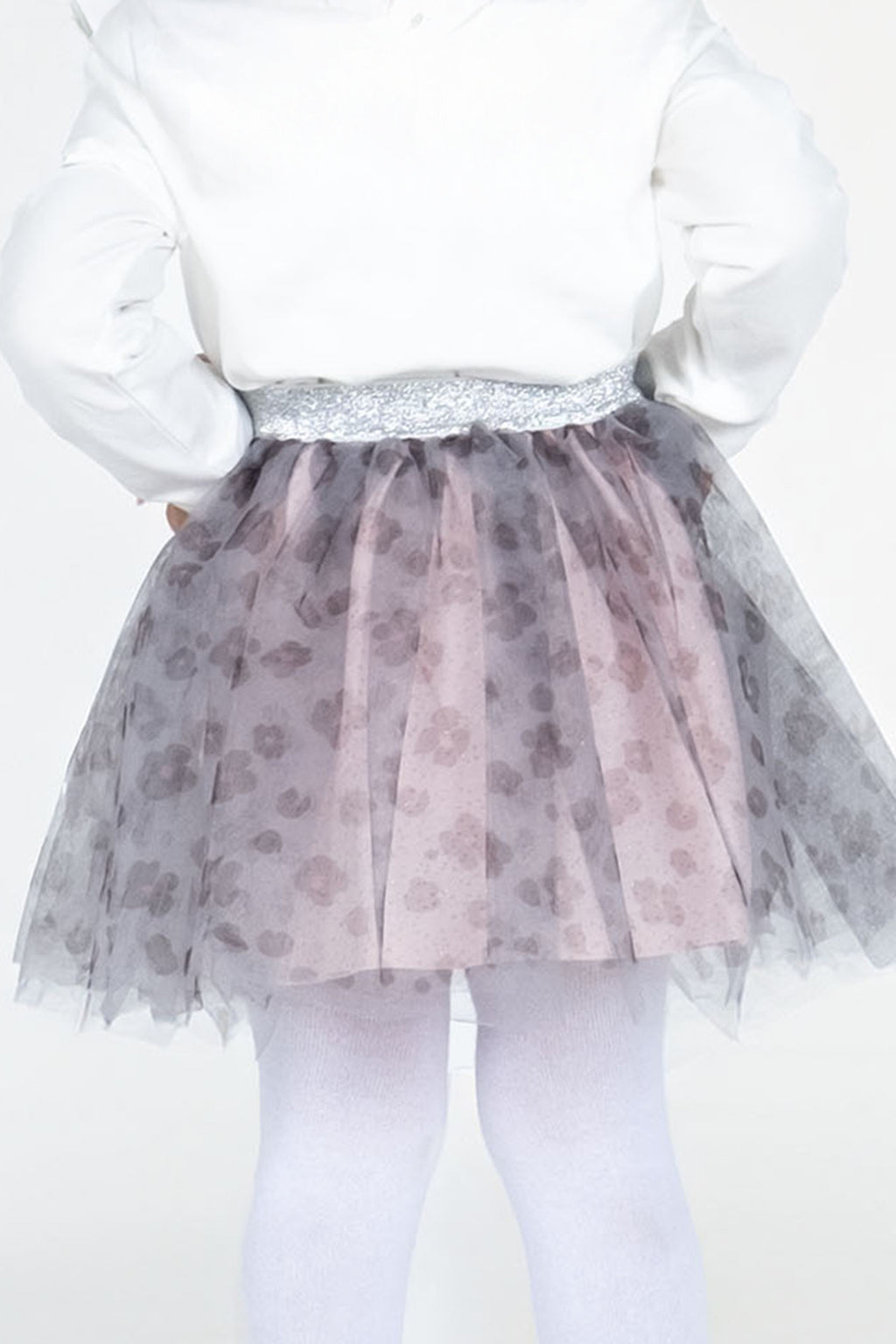 Zarif Kız Çocuk Bluzu – Fırfır Detaylı Tasarım