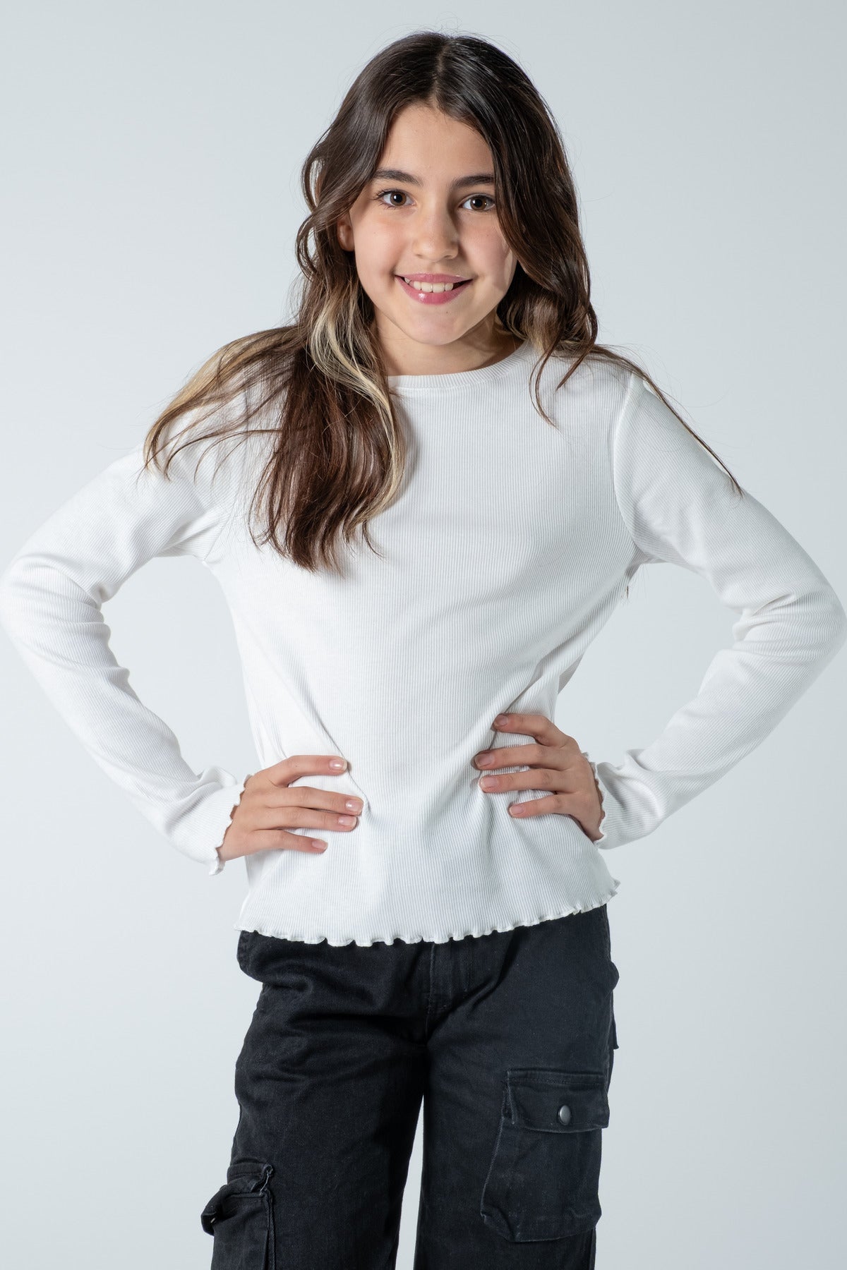 Kız Çocuk Uzun Kollu Fitilli Bluz / Rahat Ve Şık Tasarım / Farklı Renk Seçenekleriyle - Beyaz
