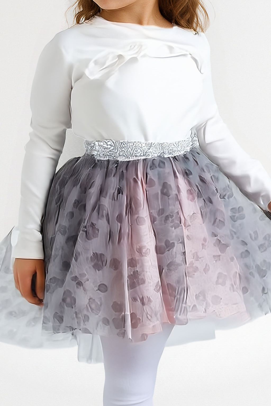 Zarif Kız Çocuk Bluzu – Fırfır Detaylı Tasarım