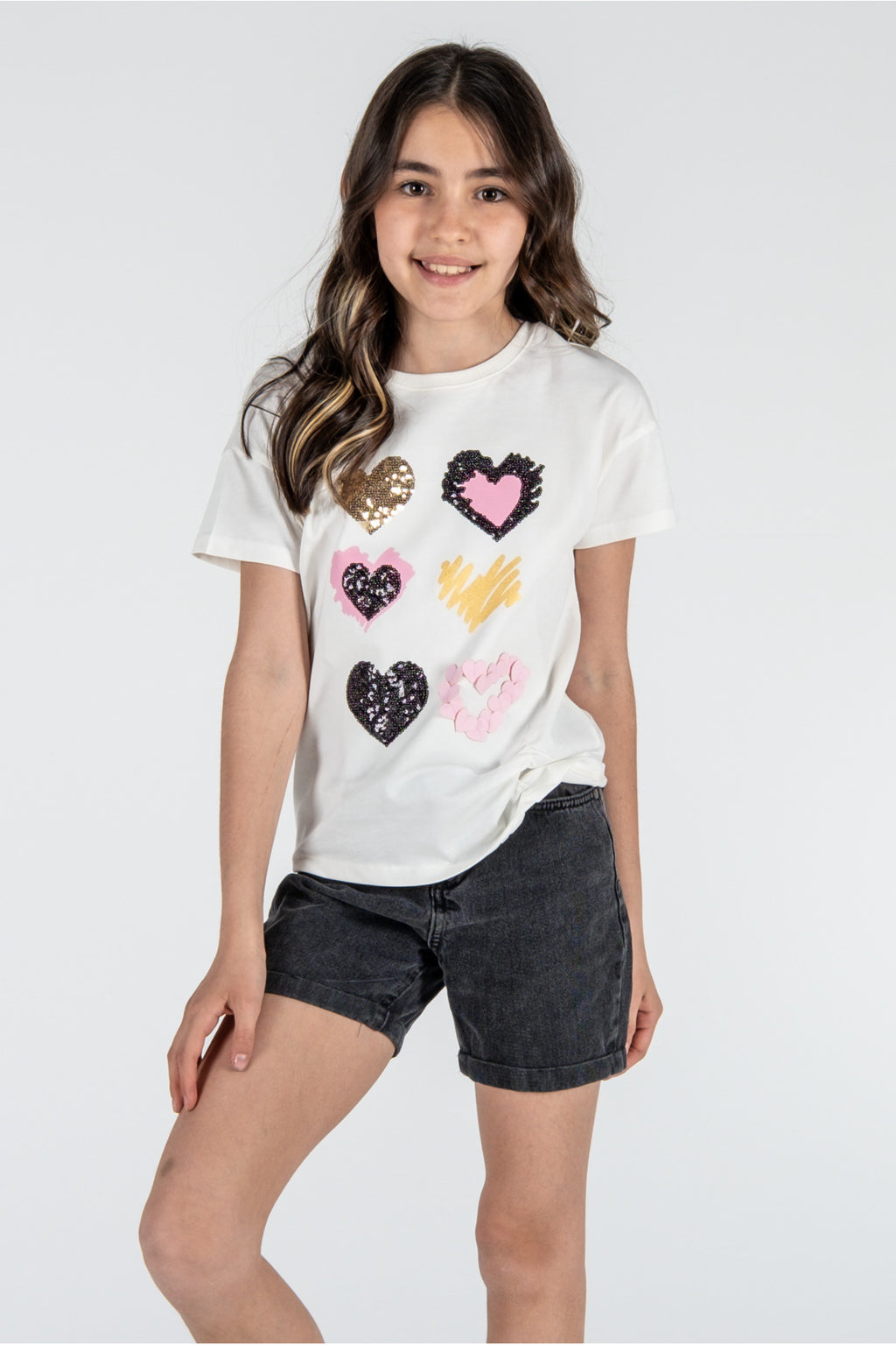 %100 Pamuk Kız Çocuk Beyaz Renkli Kalpli Payetli Kısa Kollu Tişört / Farklı Renk Seçenekleri - Krem