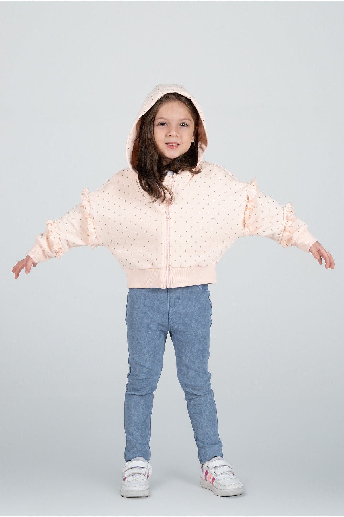 Kız Çocuk Fırfırlı Puantiyeli Kapüşonlu Pamuklu Ceket Beyaz Mavi Desenli - Pudra