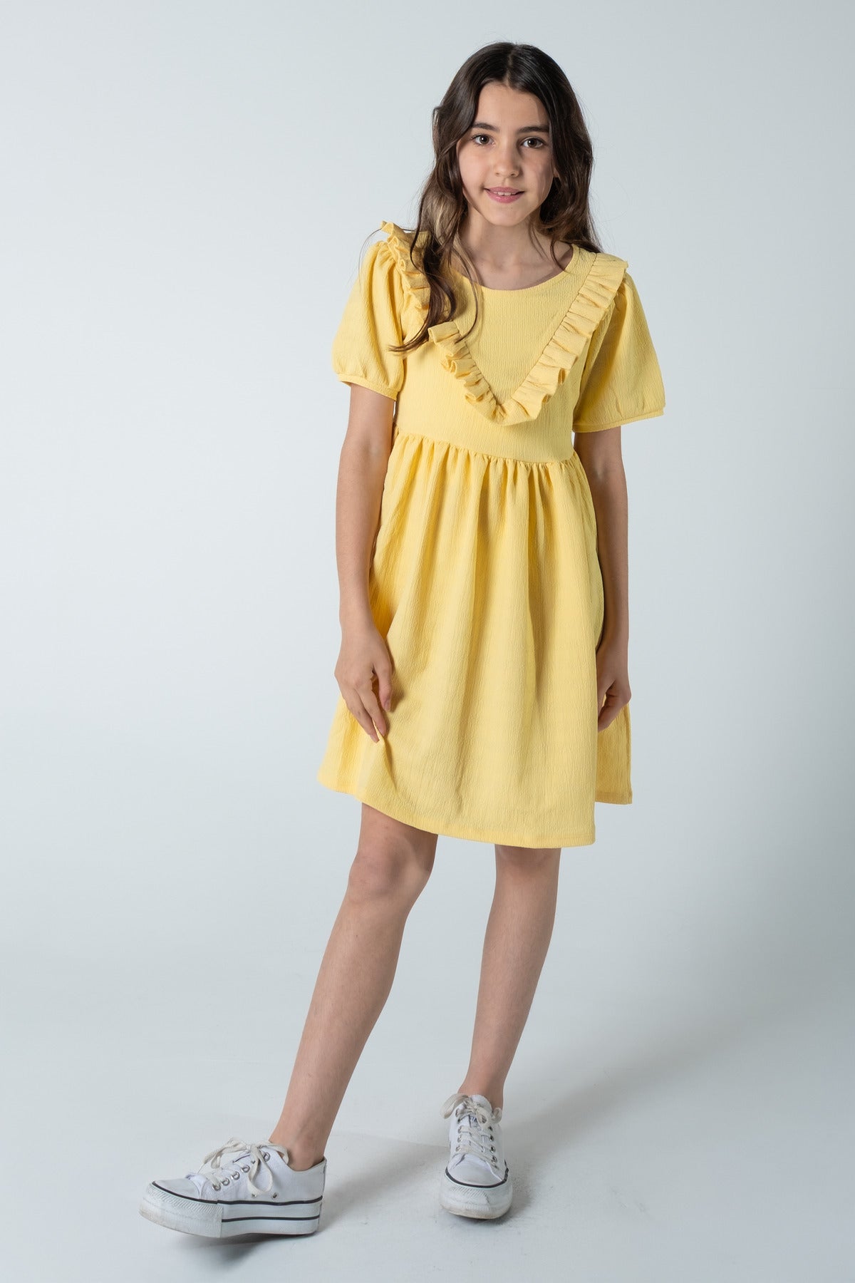 Fırfır Detaylı Bürümcük Kumaş Kız Çocuk Kısakol Elbise / Farklı Renk Seçenekleriyle - Sarı