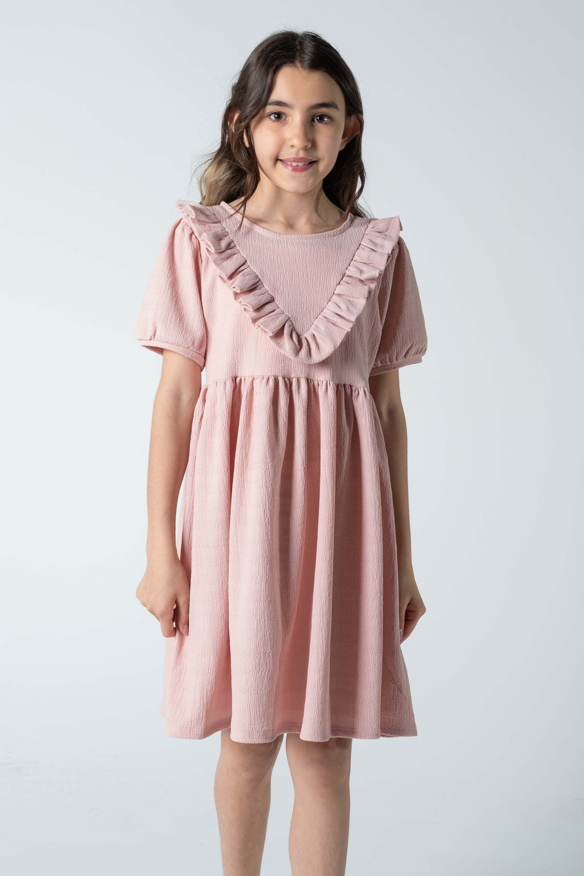 Kız Çocuk Fırfır Detaylı Bürümcük Kumaş Elbise – Yazlık & Hafif (3 Renk Seçeneği)