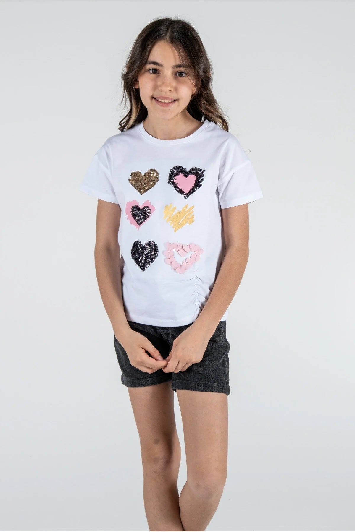 Kız Çocuk %100 Pamuk Kalpli Payetli Tişört – Yazlık & Eğlenceli (2 Renk Seçeneği)