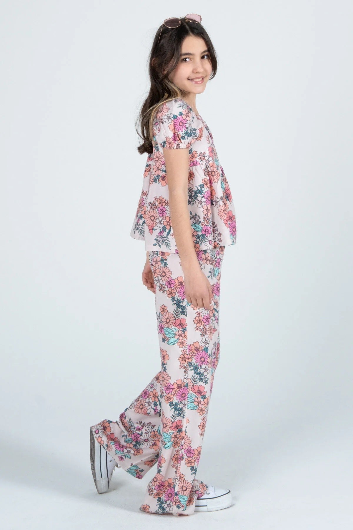 Kız Çocuk %100 Viskon Çiçek Desenli Alt Üst Takım – Yazlık & Hafif (2 Model: Pantolon / Şort)