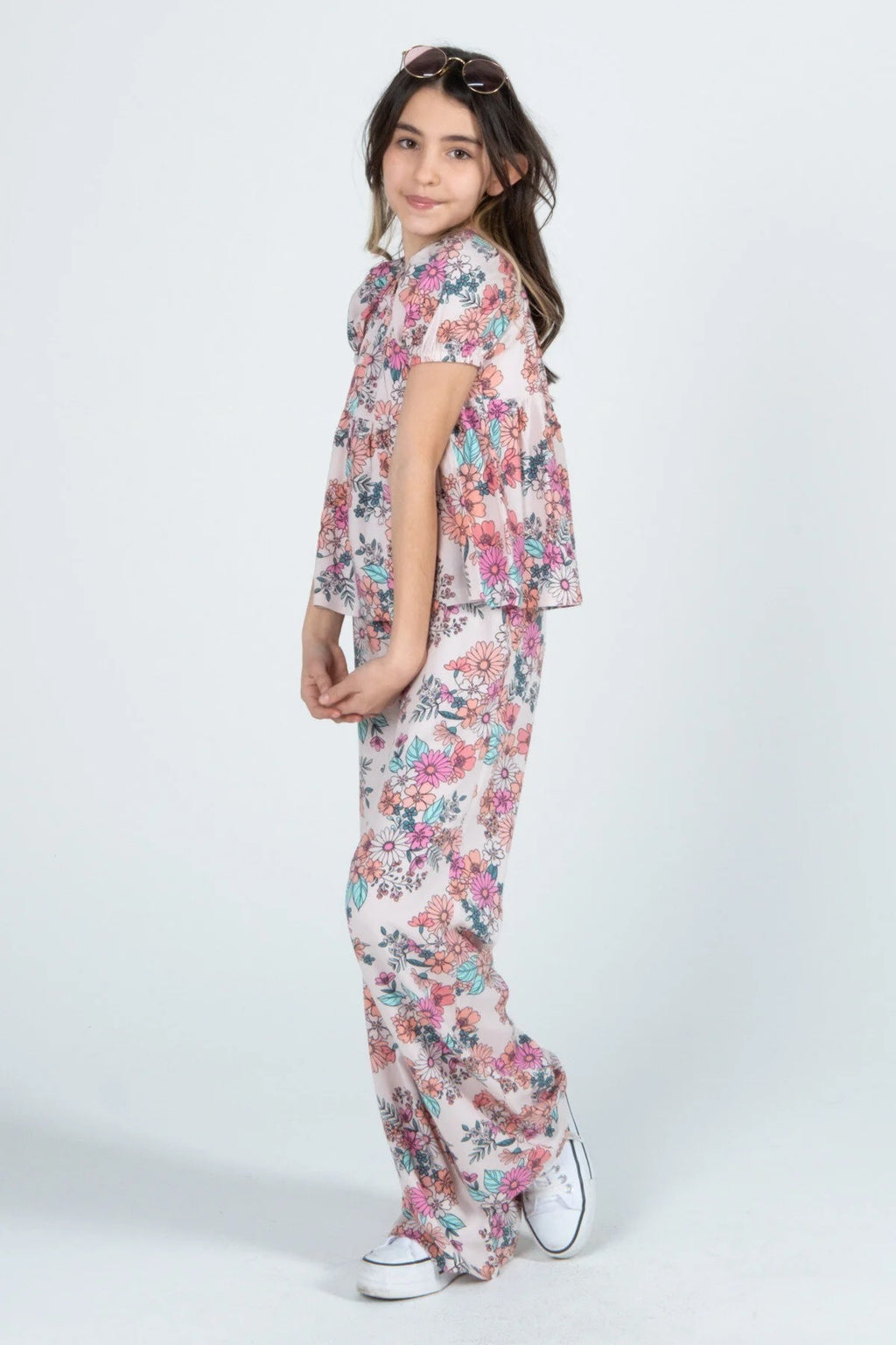 Kız Çocuk %100 Viskon Çiçek Desenli Alt Üst Takım – Yazlık & Hafif (2 Model: Pantolon / Şort)