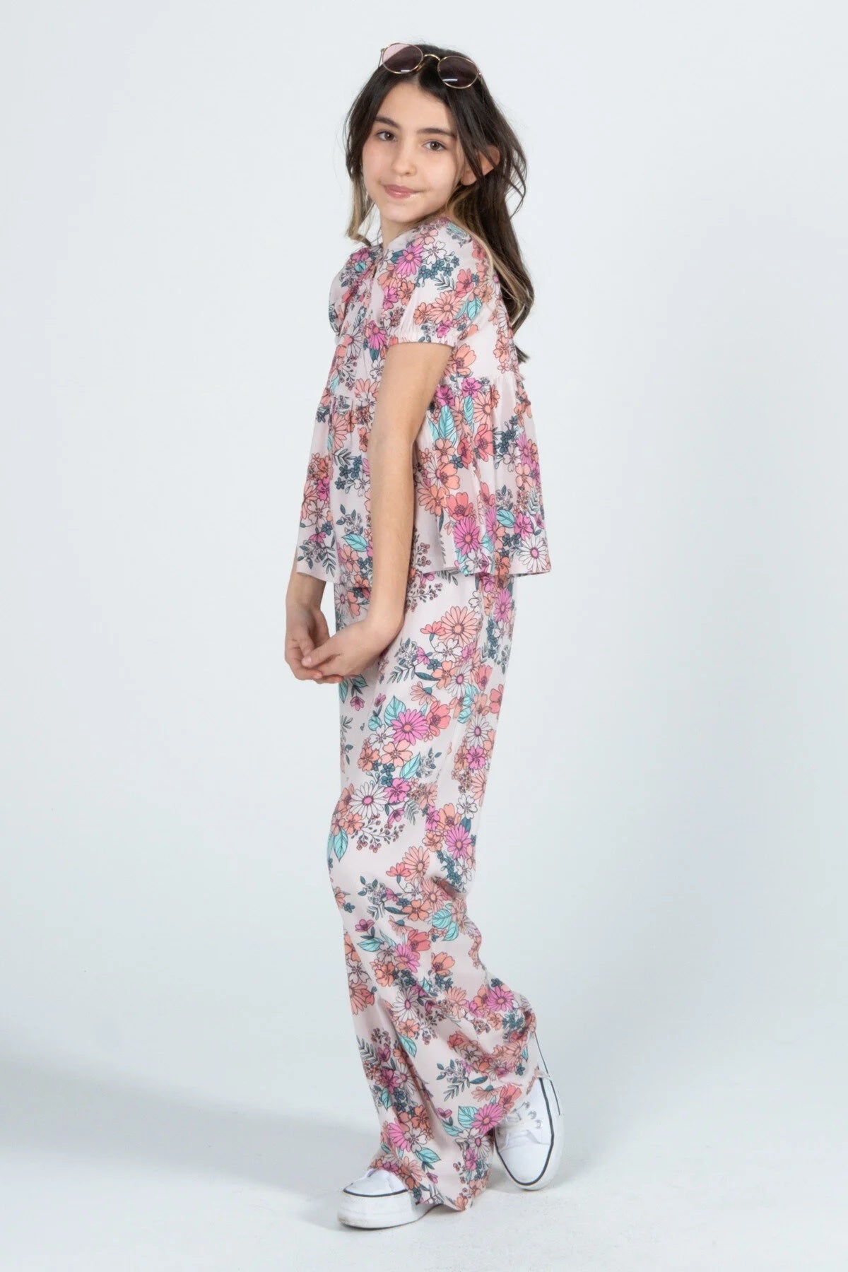 Kız Çocuk %100 Viskon Çiçek Desenli Alt Üst Takım – Yazlık & Hafif (2 Model: Pantolon / Şort)