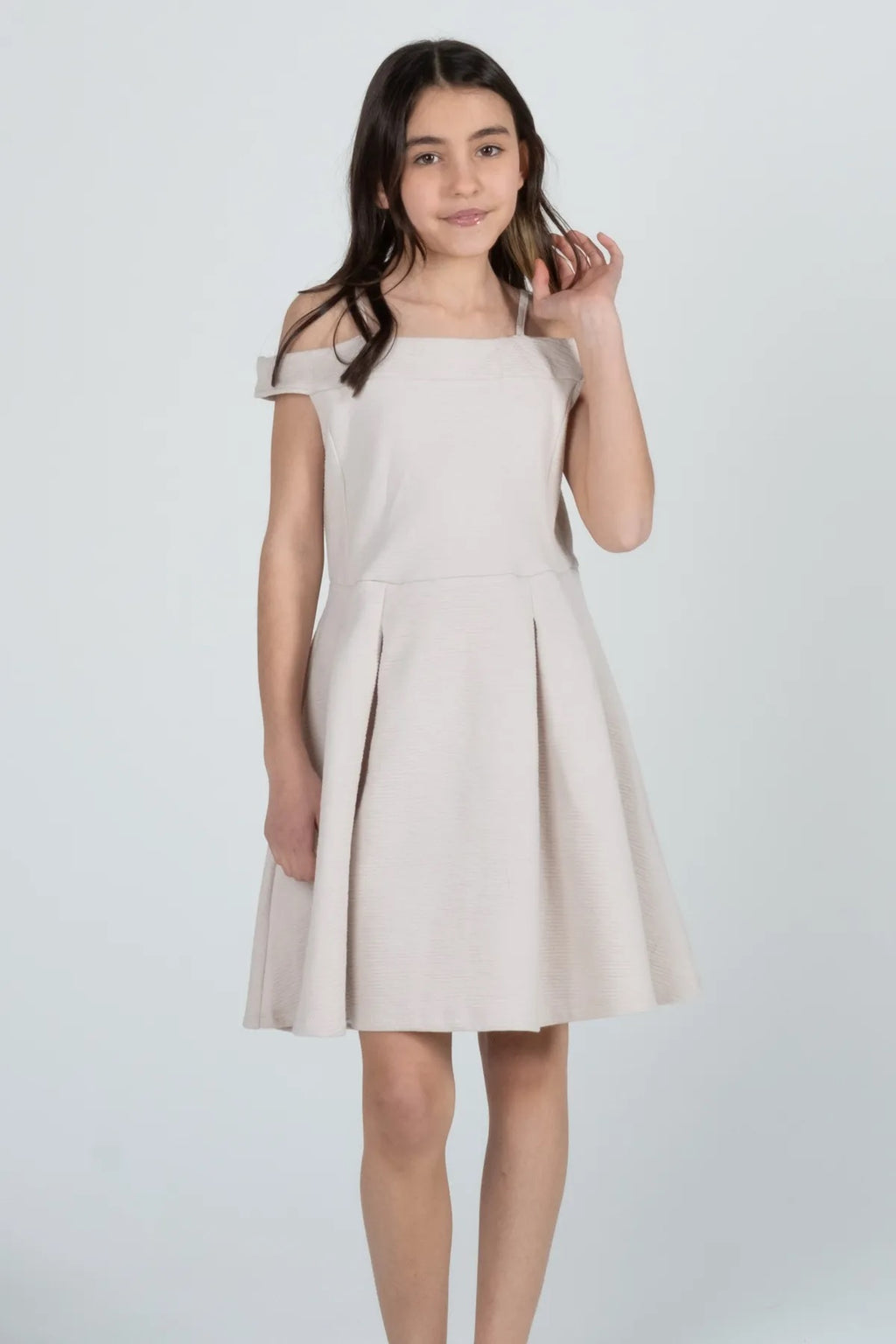 Kız Çocuk İp Askılı Prenses Yaka Elbise – Yazlık & Şık (6 Renk Seçeneği)