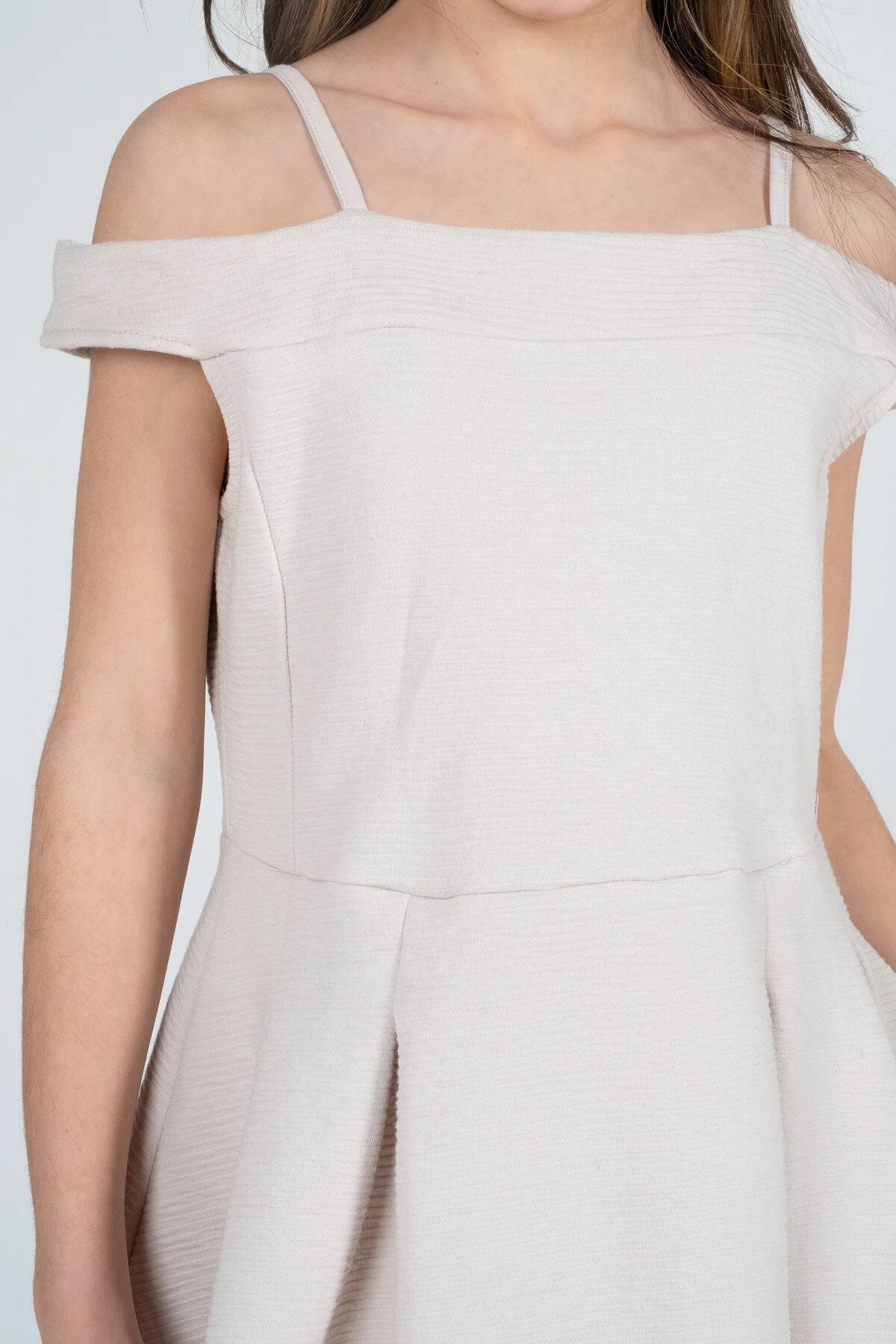 Kız Çocuk İp Askılı Prenses Yaka Elbise – Yazlık & Şık (6 Renk Seçeneği)