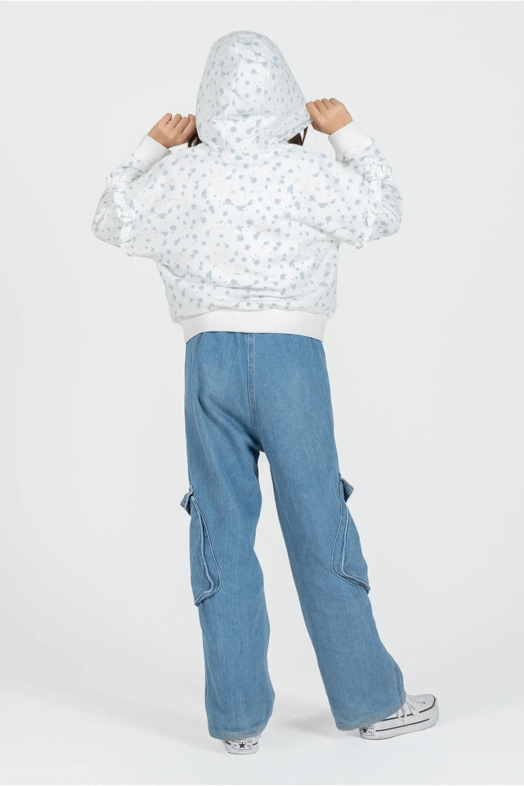 Kız Çocuk Fırfırlı Puantiyeli Kapüşonlu Ceket – Pamuklu & Şık Tasarım (2 Renk Seçeneği)