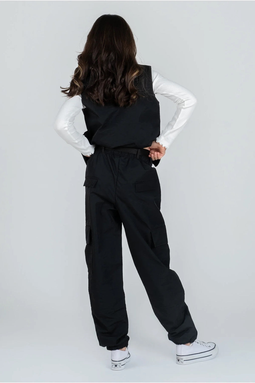 Kız Çocuk Siyah Cepli Kargo Pantolon – Rahat & Şık Spor Tarz