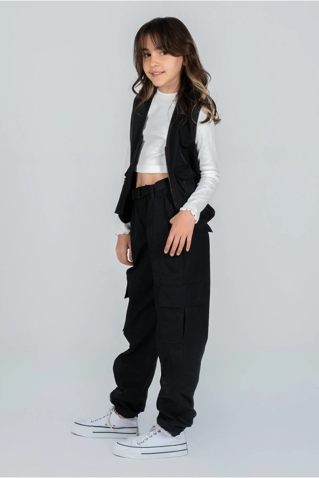 Kız Çocuk Siyah Cepli Kargo Pantolon – Rahat & Şık Spor Tarz